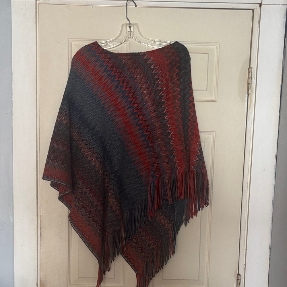 Chic Zigzag Fringe Poncho